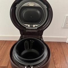 交渉中　ジャンク品　本炭釜 KAMADO NJ-AW107-T [プレミアムブラウン]の画像