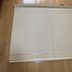 ブラインド　カーテンの画像