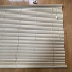 ブラインド　カーテンの画像