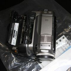 ビデオカメラ　Everio GZ-MC200の画像