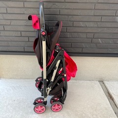 ミニー風リボンのベビーカーの画像