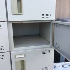 40人用シューズロッカー　下駄箱の画像