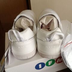 新品未使用！イフミー/IFME 白色　上履き/体育館シューズ22㎝の画像