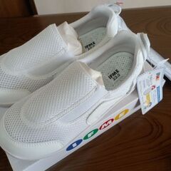 新品未使用！イフミー/IFME 白色　上履き/体育館シューズ22㎝の画像