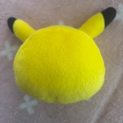 ピカチュウ クッション ポーチの画像