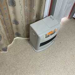 石油ファンヒーターの画像