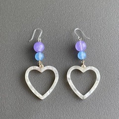 ジェイドハート樹脂ピアス（ピンク）の画像