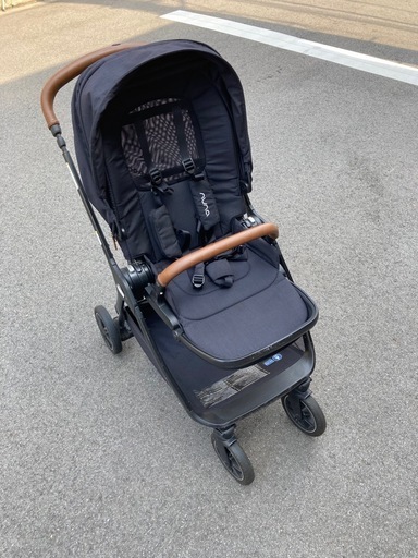 Nuna triv next ベビーカー