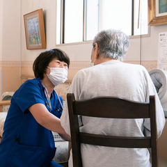 看護師／日勤のみ！完全週休2日制！未経験OK！託児所完備！の画像