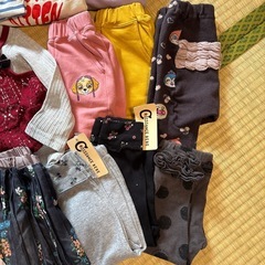 女の子　80cm  25着+3着　まとめ売りの画像