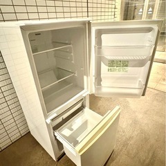 (運搬費込)(即日、深夜ok)SHARP 137L 2008年製の画像