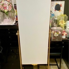 高級スタンドミラーの画像