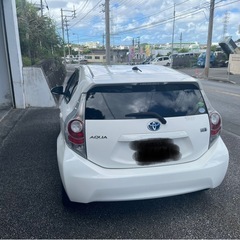 25年式アクアの画像