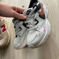 スニーカー　18.19cmの画像