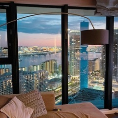 スタンド照明　フロアライト　アルコランプの画像