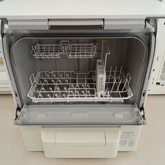 リユースのサカイ栃木店★ジモティ割あり★ Panasonic 食洗機 NP-TSP1  22年製 動作確認／クリーニング済み TC11457の画像