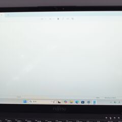 中古軽量ノートパソコン 富士通 UH08/E3 Windows11+office 爆速SSD256GB core i7-1165G7/メモリ8GB/無線/WEBカメラ/13.3インチの画像