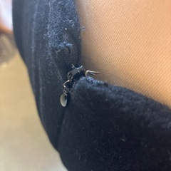 K2511-083 ワンピース 長袖 ドレス ブラック 胸元刺繍 ポケット付き フォーマル サイズ表記なし ホック止める部品欠損 の画像