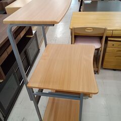 リユースのサカイ栃木店★ジモティ割あり★  PCデスク キャメル木目 W60×D52×H121 クリーニング済み TC11459の画像