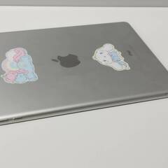 【Wi-Fi+セルラー】iPad 第6世代/A1954/32GB〈MR6P2J/A〉※背面シールありの画像
