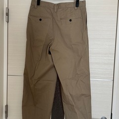  ユニクロ JW アンダーソン　タックワイドパンツ ベージュの画像