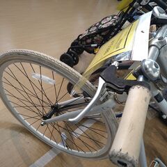リユースのサカイ浦和店 【F275】ON12 クロスバイク ホワイト 700×28ｃ 6ギアの画像