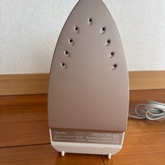 アイロン　TOSHIBA 　少し傷ありの画像