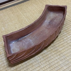 植木鉢の受け　陶器　カーブ　曲線　ガーデニング　北欧　おしゃれ　花壇の画像