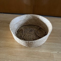 IKEA  観葉植物　かごの画像