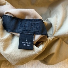 K2511-084 UNIQLO キルティング ボア フリース リバーシブル ジャケット ベージュ Lサイズ 汚れ有りの画像