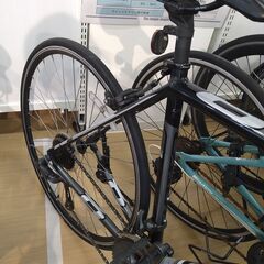 リユースのサカイ浦和店 【F277】⚫️自転車 キャノンディール クロスバイクの画像