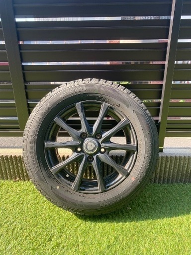 タイヤ　スタッドレス