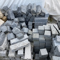 外構 ピンコロ 笠木 インター １個100円 の画像