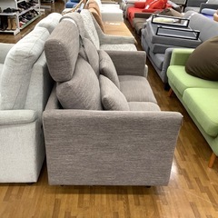 90分の無料軽トラック貸出サービス！ヘッドレスト付2人掛けソファーの画像