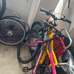 ハンマーの自転車ともう一つの画像