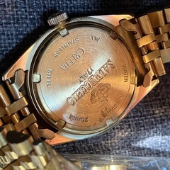 SALVECORD ゴールド 腕時計の画像