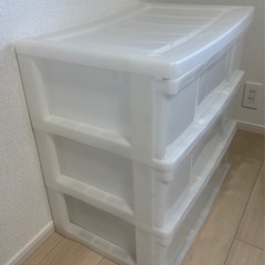 衣装ケースの画像