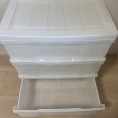 衣装ケースの画像