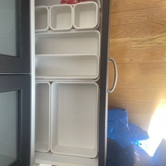 【11/9まで】食器棚の画像