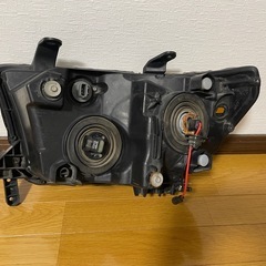 タンドラ07〜13 ヘッドライトの画像