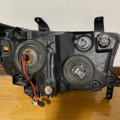 タンドラ07〜13 ヘッドライトの画像