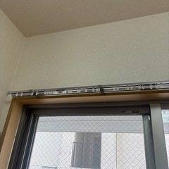 カーテンレール取付用ブラインド白の画像