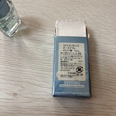 11/10まで★フェラーリ　ライトエッセンスオードトワレ　香水の画像