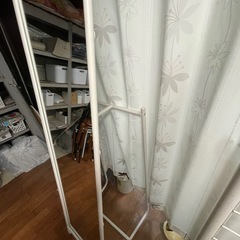 IKEA 姿見　鏡の画像