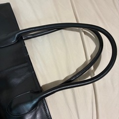 BEAMS カウレザー トートバッグ 黒 ビジネス/カジュアル兼用 大容量の画像