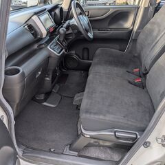 福岡発,N-BOX,27年式,後期モデル,パール,ローン可,車検満タン渡R9年11月,両側電動,Bluetooth,大阪南港止2.9万円,東京有明港3.9万円の画像