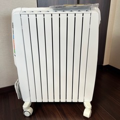 【取りに来て頂ける方限定】デロンギオイルヒーター　QSD0915　　　の画像