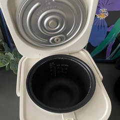 炊飯器の画像