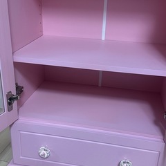 キャビネット　ガラス扉　ピンク　姫家具　　の画像