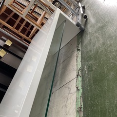 カリモク　センターテーブル　白　ガラス付きです★の画像